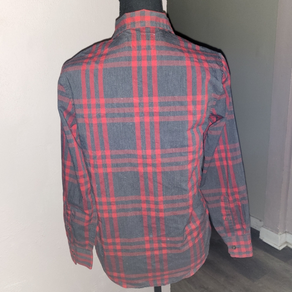 🎒🩷FWP plaid button-up - Picture 2 of 4